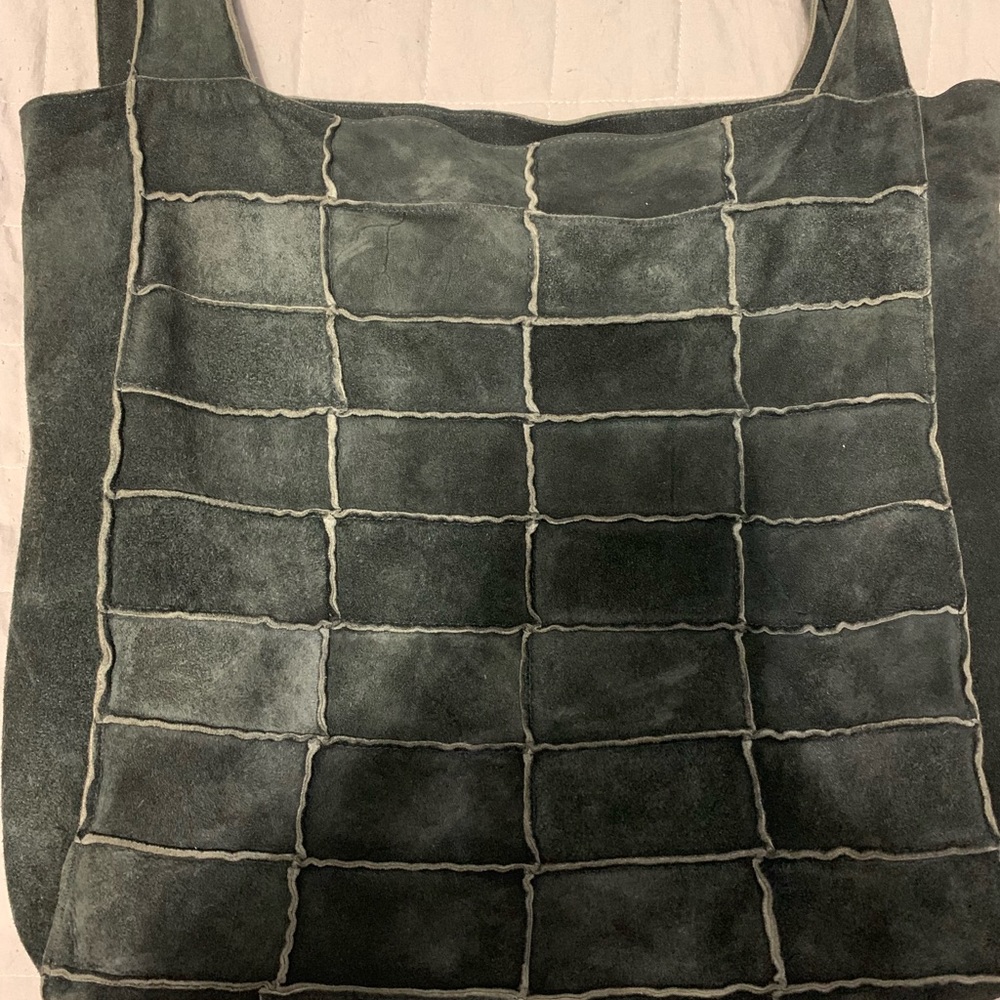Vintage Chanel shoulder bag